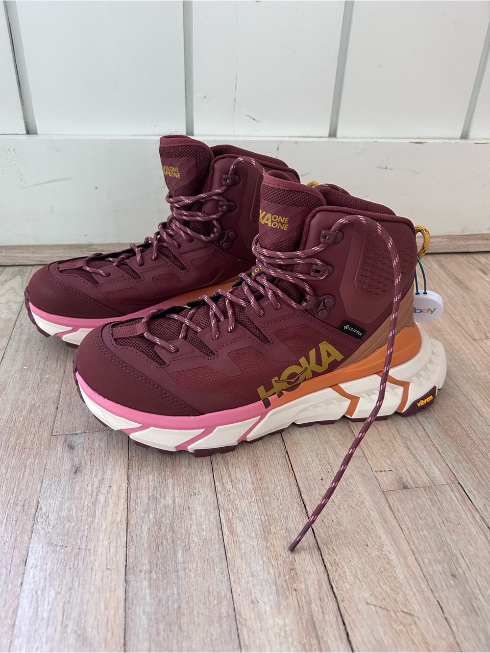 NIB HOKA Tennine Hike GTX Womens Shoes Size 8, Color: Cherry Mahogany/Strawberry